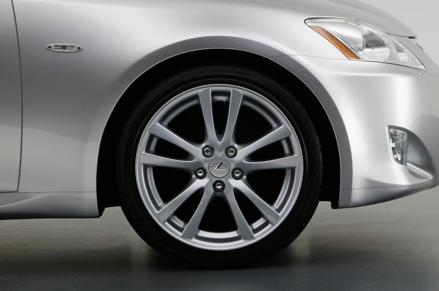  Lexus IS250 2005 года  (фото 92 из 141)